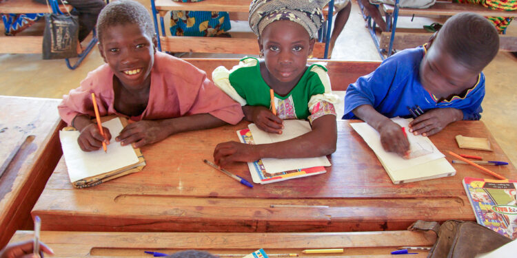 Pénurie de carburant au Mali : l’école à l’arrêt pendant deux semaines !