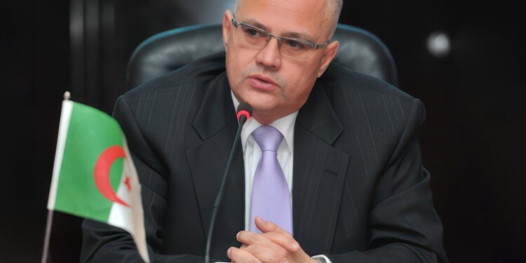 Algérie : l’ex-ministre Hassan Tidjani-Haddam condamné à 7 ans de prison dans une affaire de corruption