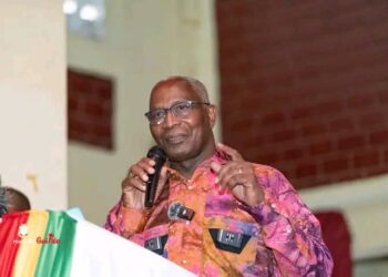 Guinée : Bah Oury prépare le terrain pour Doumbouya