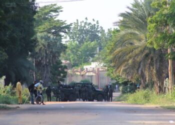Cameroun : Issa Tchiroma affirme qu’un assaut contre son domicile a fait deux morts