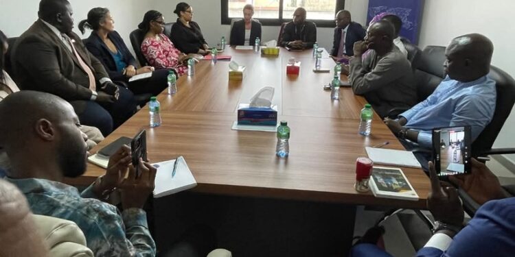 Coopération sous méfiance : le Sénégal met de côté les ordinateurs donnés par Washington