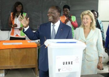 Présidentielle en Côte d’Ivoire : Alassane Ouattara largement en tête !
