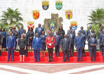 Gabon : des ministres élus députés devront démissionner avant de siéger