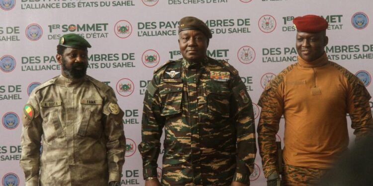 AES : une alliance sur fond de tensions internes