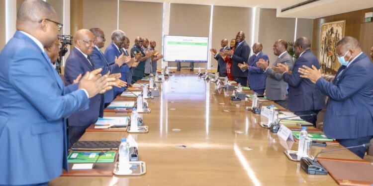 Côte d’Ivoire : l’interdiction des meetings prolongée après un bilan  électoral de 11 décès