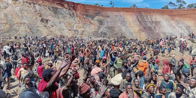 Drame minier en RDC : Au moins 40 morts dans l’effondrement d’un pont de fortune