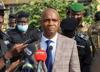 Guinée – Incendie au ministère de la Sécurité : aucun blessé, mais des dégâts matériels importants