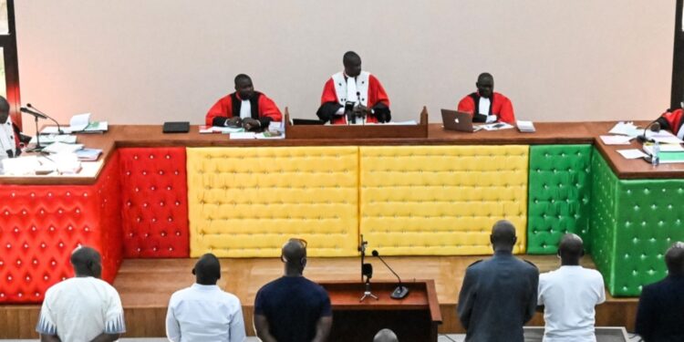 Guinée : Doumbouya promeut deux figures du procès du 28 septembre