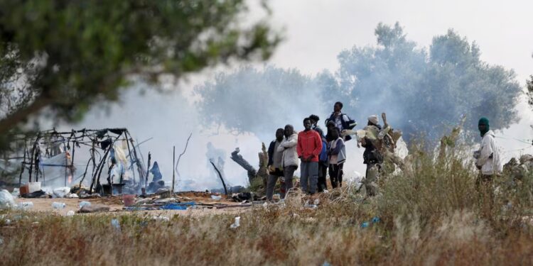 10 000 migrants renvoyés : Tunis ferme « définitivement » la voie du transit