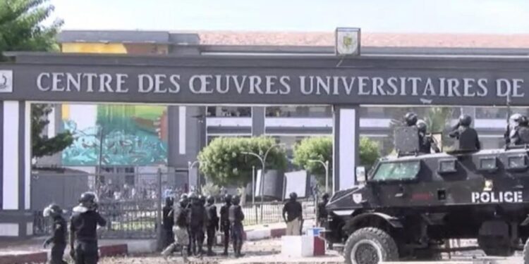 Non paiement des bourses : les étudiants montent au front