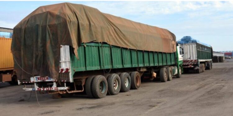 Dakar frappe un grand coup : les frais de transit maliens annulés pour trois mois !