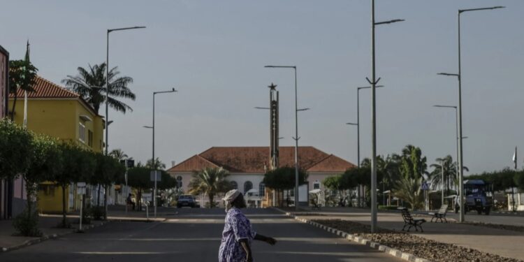 Guinée-Bissau : les militaires « restaurent » l’ordre, manifestations interdites, couvre-feu levé, écoles et services réouverts