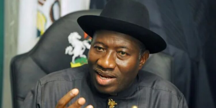 Guinée-Bissau : Goodluck Jonathan dénonce un « coup d’État cérémoniel » et rejette la version d’Émbaló