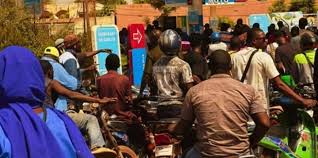 Bamako à sec : la crise du carburant fait flamber le marché noir