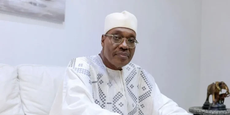 Cameroun : l’opposant Issa Tchiroma Bakary se réfugie au Nigeria