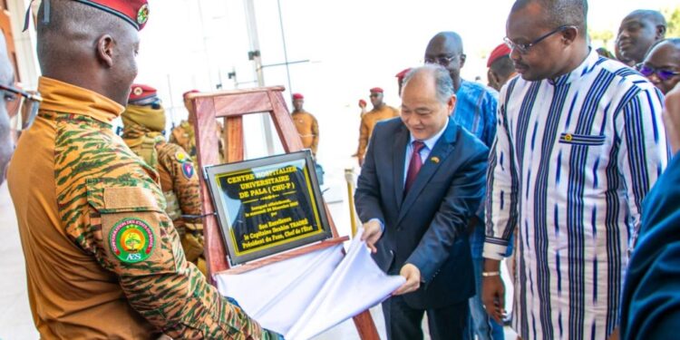 Bobo-Dioulasso : Le Capitaine Ibrahim Traoré inaugure le CHU de Pala, nouveau fleuron de la santé