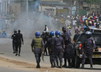 Crise des bourses : Le PM Ousmane Sonko et le Président de l’Assemblée nationale entrent en action, les étudiants maintiennent la pression