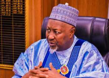 Nigeria : le ministre de la Défense démissionne face à l’explosion de l’insécurité