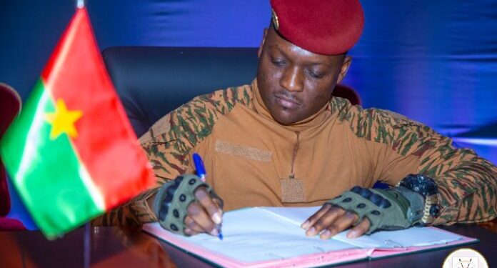 Fini le « diktat » : le Burkina Faso soumet les financements étrangers à un contrôle « souverain »