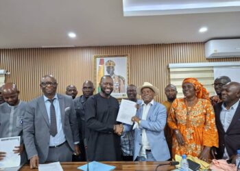 Guinée : le gouvernement et l’intersyndicale signent un accord