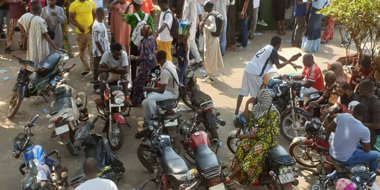 Présidentielle en Guinée : Des agents électoraux boudent momentanément leur formation pour contester le montant des primes