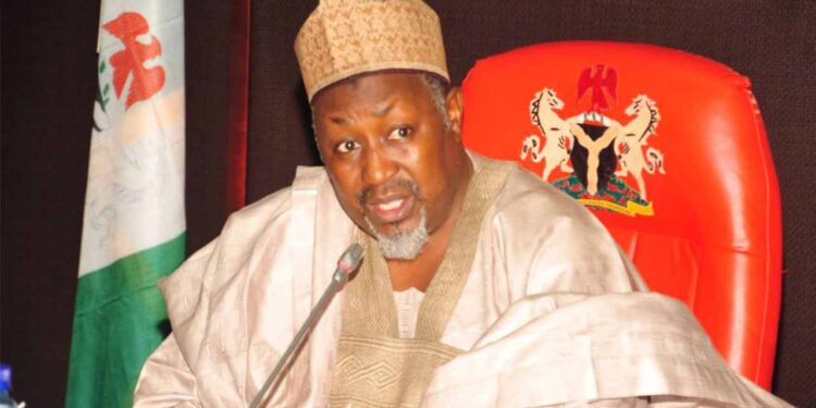 Nigeria : le ministre de la Défense démissionne en pleine crise sécuritaire