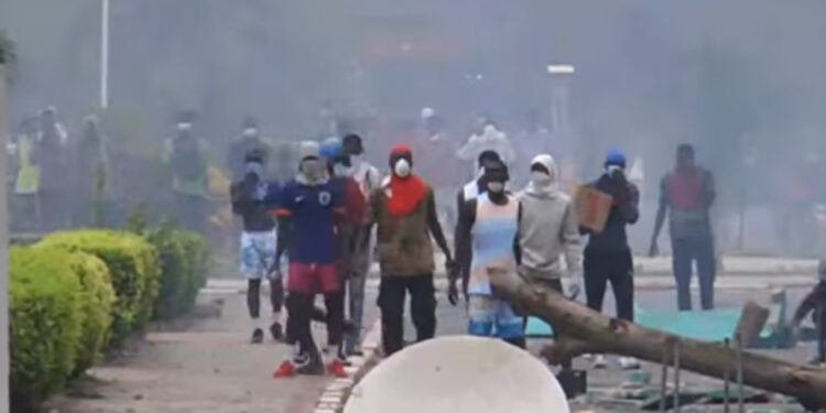 Crise des bourses : “Le problème n’est pas budgétaire”, selon le ministre des Finances