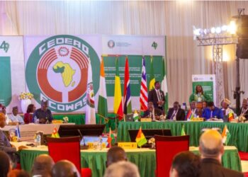 Tentative de coup d’État au Bénin : la CEDEAO hausse le ton