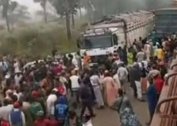 Une gifle suffit à bloquer la nationale 1 au Cameroun : cinq jours de paralysie totale