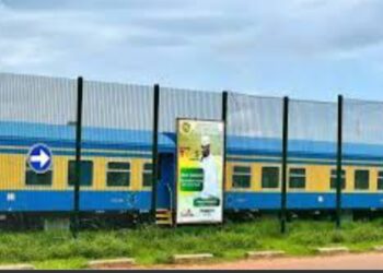 Guinée : le train de voyageurs reprend du service à Boké