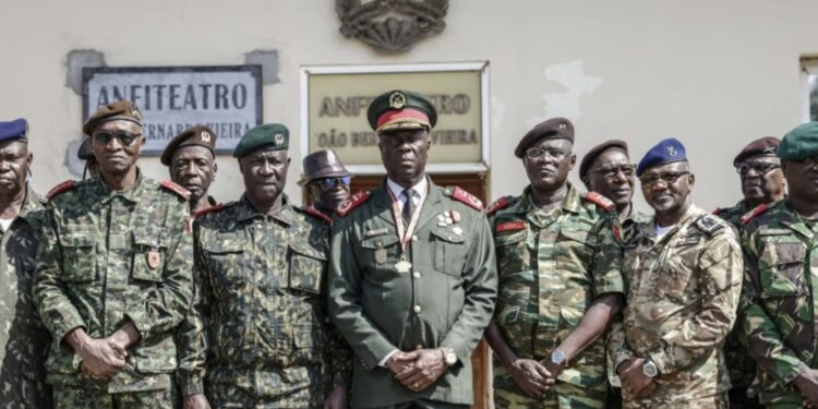 Guinée-Bissau : les militaires instaurent officiellement une transition de 12 mois après le coup d’État