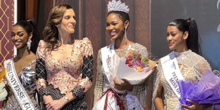 Matôma Condé, l’élégance couronnée reine de Miss Guinée 2025