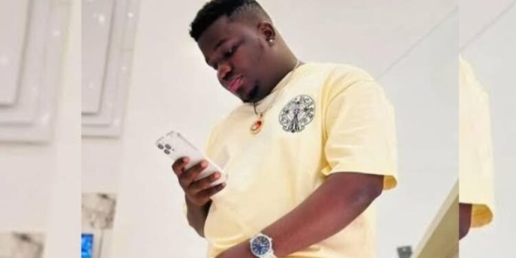 Arnaque sentimentale : l’influenceur ghanéen Frederick Kumi, alias Abu Trica arrêté pour 100 millions $