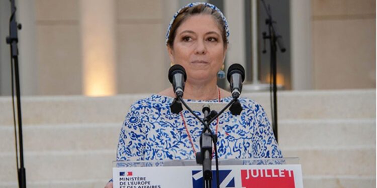 Extradition de Madiambal Diagne : l’ambassadrice de France au Sénégal insiste sur l’indépendance de la justice et écarte tout blocage diplomatique