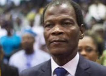 Bénin : l&rsquo;ancien ministre Candide Azannaï placé en détention provisoire dans le cadre de l’enquête sur la tentative de coup d’État