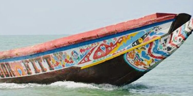 Drame en mer : 12 morts dans le chavirement d&rsquo;une pirogue abandonnée sur la côte sénégalaise