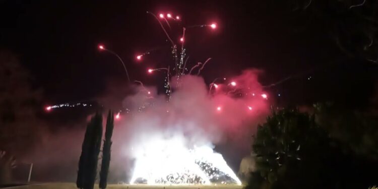 Guinée : interdiction temporaire des feux d’artifice pour les fêtes de fin d’année
