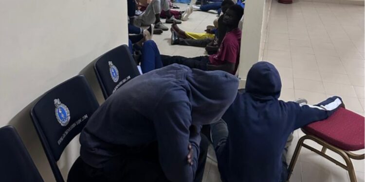 Qnet accusé de séquestration au Ghana : deux jeunes Sénégalais s’évadent et parlent