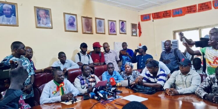 Education : la mort d’une élève ramène le gouvernement guinéen à la table des négociations