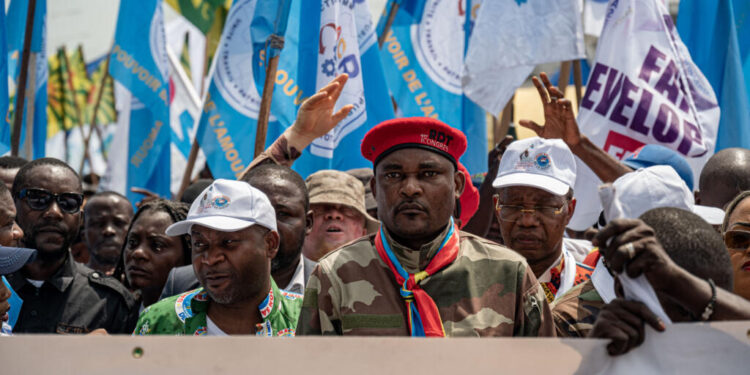 La rue gronde à Kinshasa: Coup de force populaire pour imposer le cessez-le-feu