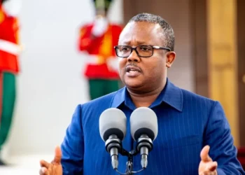 Dossier explosif : après sa chute, son immunité menacée, Émbaló au cœur d’un bras de fer judiciaire, 1,7 million de dollars en jeu