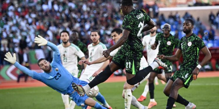 CAN 2025 : les Super Eagles dévorent les Fennecs et filent en demi-finales !