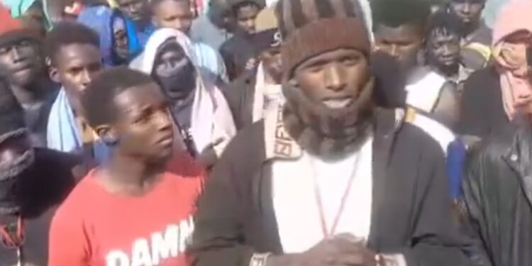 « Nous sommes ici dans un état critique » : des Guinéens en détresse au Niger lancent un SOS à Mamadi Doumbouya