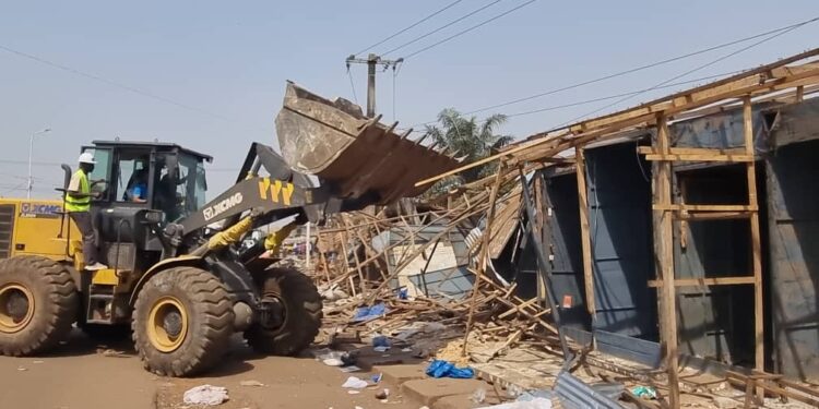 Déguerpissements à Conakry : l’angoisse des femmes commerçantes à l’approche du ramadan (reportage)