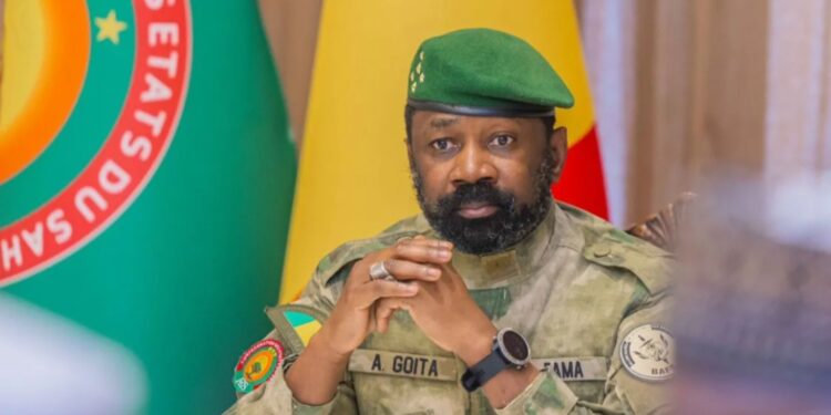 Mali : Assimi Goïta annonce une révision de la Charte des partis politiques