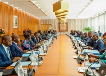 Côte d’Ivoire : le gouvernement présente sa démission après la victoire écrasante du RHDP