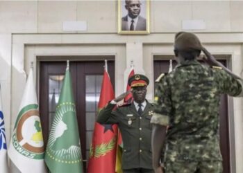 Guinée-Bissau : la junte militaire interdit les conférences de presse à la veille d’une mission de la CEDEAO