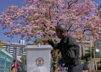Présidentielle et législatives en Ouganda : Museveni confronté à des dysfonctionnements des machines de vote