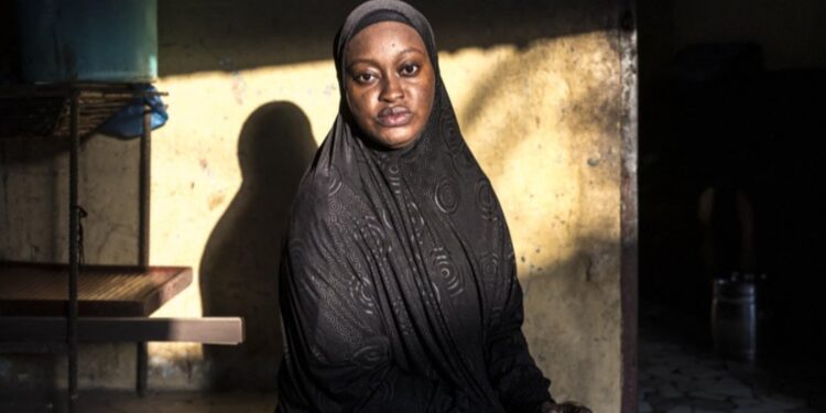 Une jeune mère guinéenne séparée de son bébé au Bélarus