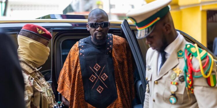 Guinée : Mamadi Doumbouya scelle son entrée en fonction par la déclaration de ses biens